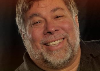 Todo listo para el Cuarto Foro Mundial de Energía Solar de Hermosillo con participación de Steve Wozniak, cofundador de Apple