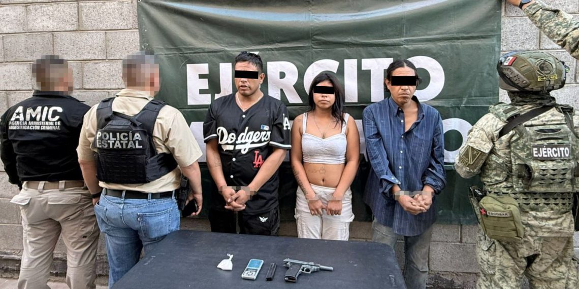 Aseguran a tres personas, droga y arma de fuego en cateo conjunto en Hermosillo