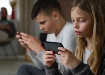 NY demanda a Facebook y otras redes por presunta adicción infantil