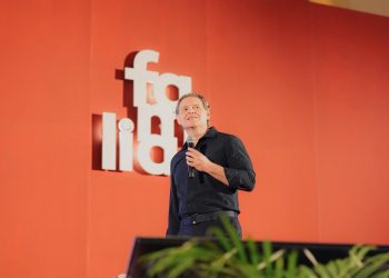 Demostrar cariño con hechos hace la verdadera amistad, estableció Pablo Fletcher en el Tercer Congreso de la Familia