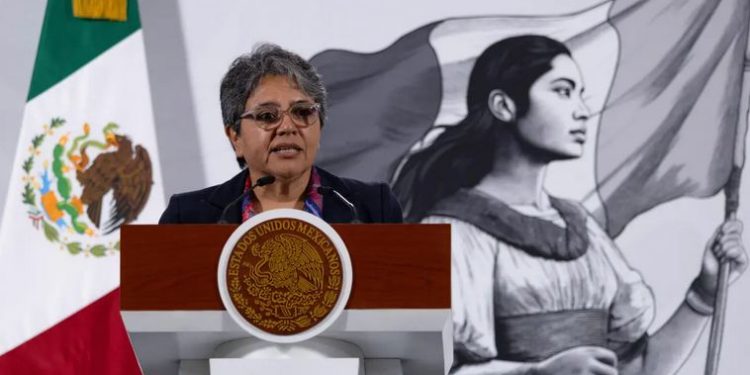 Inhabilitan a 3 empresas por presentar información falsa en contrataciones con Gobierno de México.