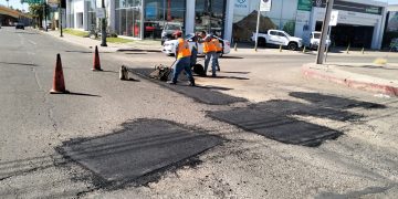 Intensifica Ayuntamiento de Hermosillo bacheo en área urbana y rural