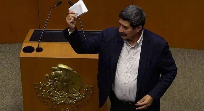 Niegan amparo a Javier Corral con el que evitó ser detenido por el delito de peculado previo a ser senador