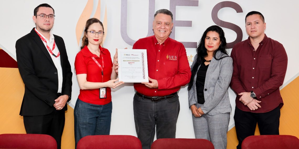 Infonavit reconoce a la Universidad Estatal de Sonora por el buen cumplimiento como “Empresa de diez”