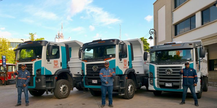 Duplica Toño Astiazarán flotilla de unidades de volteo para sanidad y limpia de la ciudad