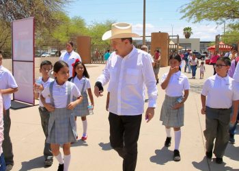 Gobernador Durazo incrementa a mil millones el presupuesto de Becas Sonora para 2026