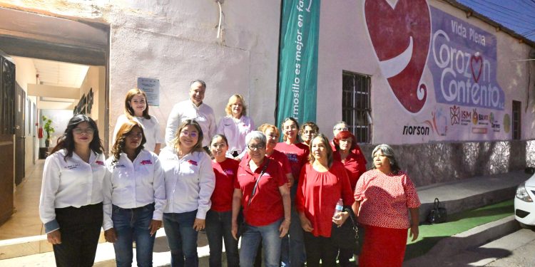 Apoya Toño Astiazarán con Peso Solar a comedor comunitario Vida Plena Corazón Contento, A.C.