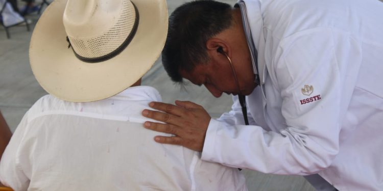 Llama ISSSTE a evitar el consumo de tabaco para prevenir la EPOC