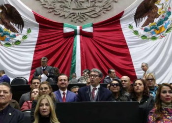 Diputados aprueban reforma para prohibir emisión de tarjetas de crédito y débito sin consentimiento; pasa al Senado