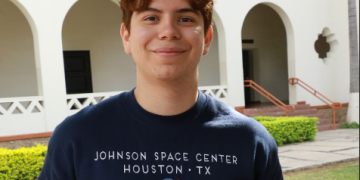 Estudiante de la Unison presenta proyecto de material y sistema informático ante la NASA