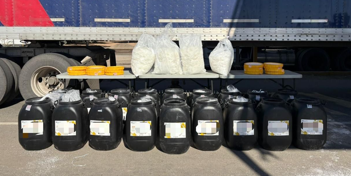 Decomisan 300 kilos de metanfetamina en SLRC