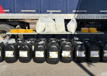 Decomisan 300 kilos de metanfetamina en SLRC