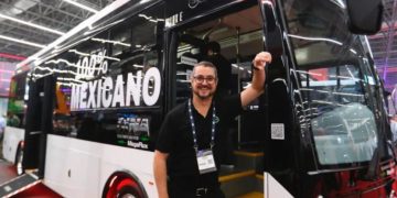 México presenta Taruk, el primer autobús eléctrico fabricado totalmente en el país