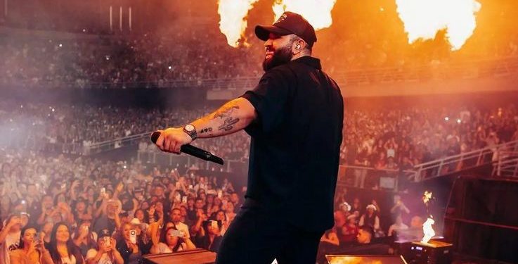 Carín León concluye sus conciertos en Colombia: Kany García, Carlos Rivera y más invitados especiales