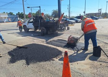 Trabajarán cuadrillas de bacheo en colonias del Norte y Sur de la ciudad