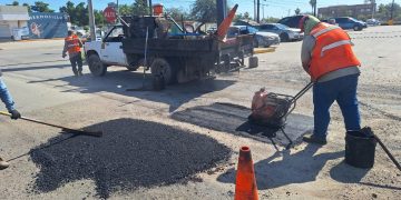 Trabajarán cuadrillas de bacheo en colonias del Norte y Sur de la ciudad