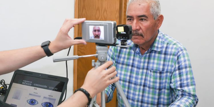 Más de mil sonorenses cuentan ya con su CURP Biométrica