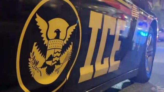 Redadas migratorias desatan temor en Charlotte: Más de 80 detenidos y fuerte presencia federal