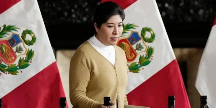Perú rompe relaciones diplomáticas con México por dar asilo a ex primera ministra de Pedro Castillo