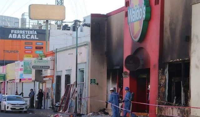 Gobernador de Sonora solicita colaboración de la UNAM y el IPN para peritajes en Waldo’s Hermosillo