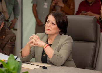 Paquete Fiscal 2026 tiene riesgo social y financiero: diputada Gabriela Félix