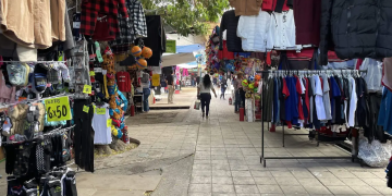 Caen hasta 70% las ventas en el Tianguis Navideño de Hermosillo este 2025