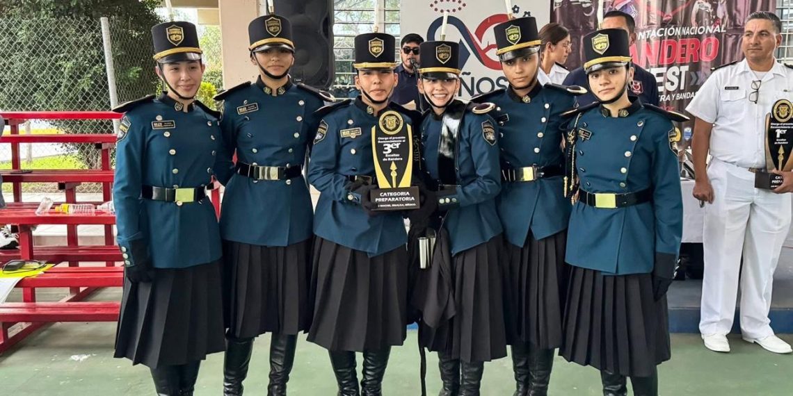 Obtienen alumnas de Cobach Sonora tercer lugar en concurso nacional de escoltas