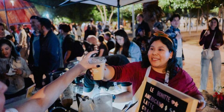 Constatan Toño Astiazarán y Patty Ruibal éxito del Festival del Café en Parque Madero