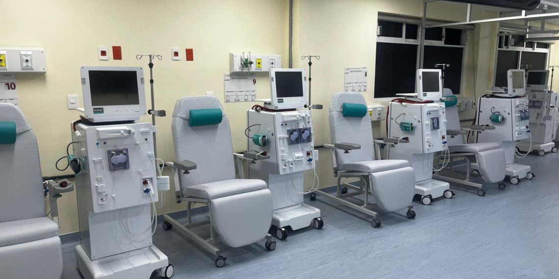 Renueva ISSSTE equipamiento del servicio de hemodiálisis del Hospital General de Tlaxcala