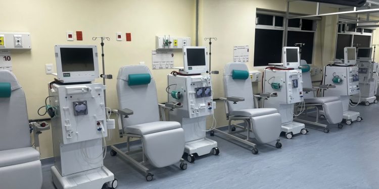 Renueva ISSSTE equipamiento del servicio de hemodiálisis del Hospital General de Tlaxcala
