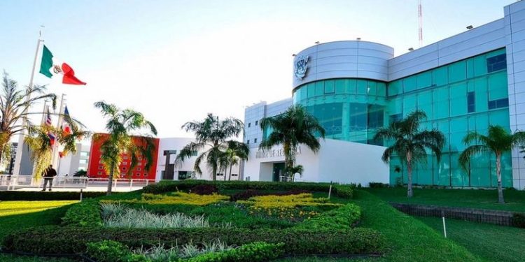 Siete universidades públicas, sin recursos para cubrir aguinaldos