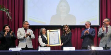 Universidad de Sonora reconoce a Maria del Carmen Candia Plata con el Premio a la Trayectoria y al Mérito Académico 2025