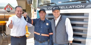 Fortalece Toño Astiazarán áreas de limpieza y mantenimiento a vialidades con nueva maquinaria