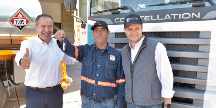 Fortalece Toño Astiazarán áreas de limpieza y mantenimiento a vialidades con nueva maquinaria