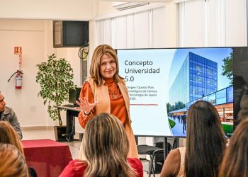 Impulsa UES transformación académica con el Modelo Educativo 5.0: Patiño Flores