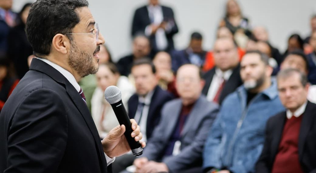 Martí Batres se reúne con subdelegados médicos, administrativos y directivos de clínicas y hospitales del ISSSTE