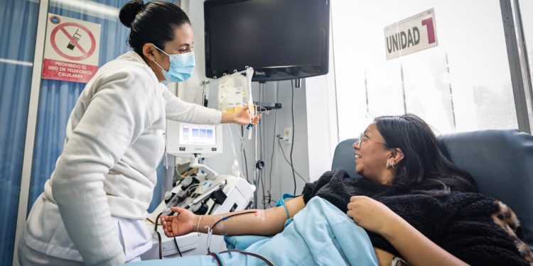 Invita ISSSTE a sumar al acto altruista de la donación de sangre