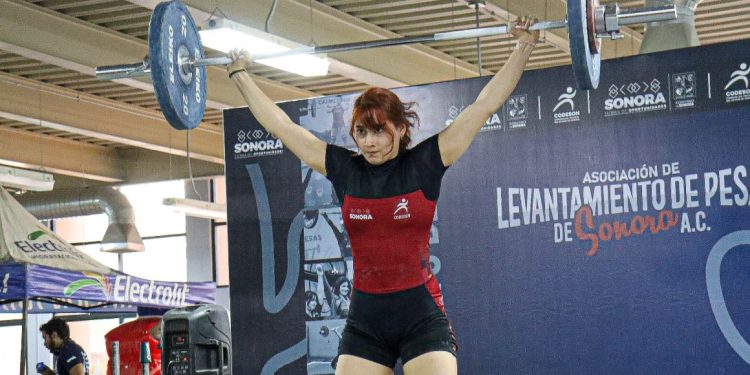 Brillan pesistas sonorenses en el Estatal Abierto de Halterofilia