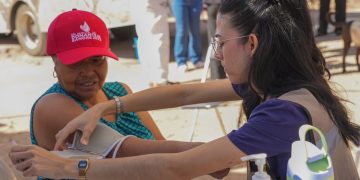 Acerca Salud Sonora vacunación contra el sarampión y servicios médicos gratuitos a sonorenses