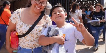 Entregará SEC uniformes escolares 2026–2027 en las escuelas