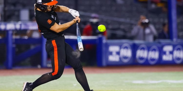 Con poder ofensivo Naranjeros Softbol se impuso en Jalisco