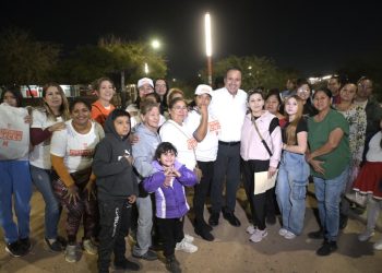 Refuerza Toño Astiazarán seguridad de familias de La Cholla con corredor Camina Segura 103