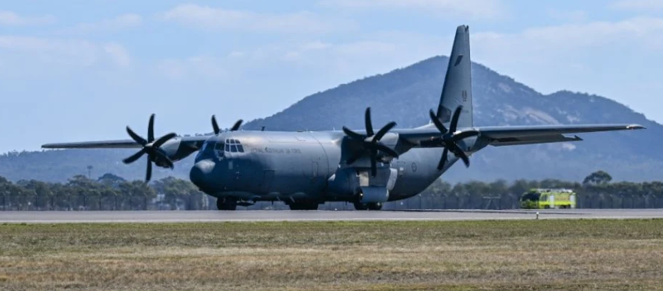 Al menos 15 muertos y 30 heridos deja el desplome de un avión militar que transportaba dinero en Bolivia