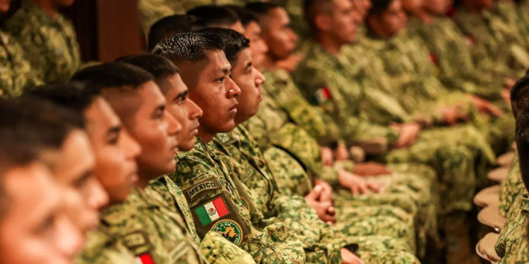 Autorizan la entrada de 12 militares de Estados Unidos a territorio mexicano