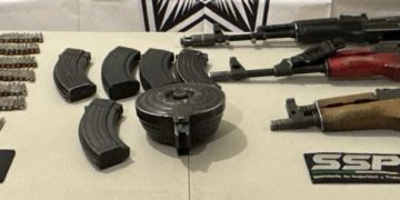PESP y SSPC refuerzan Nogales con aseguramiento de armas y vehículo con reporte de robo