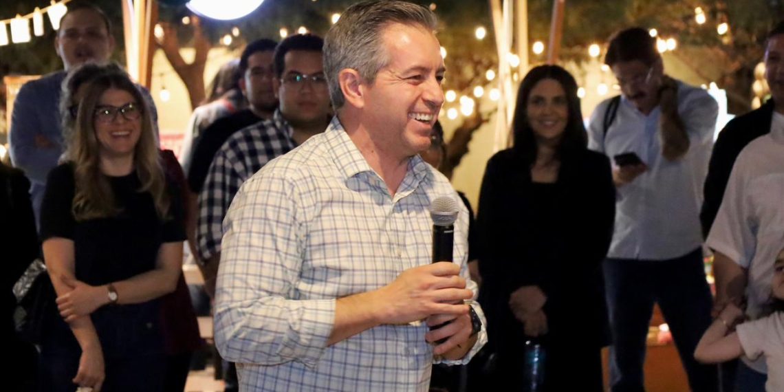 Entrega Omar Del Valle Colosio más de 6 toneladas de croquetas a agrupaciones de rescate animal