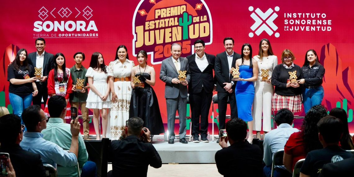 Durazo amplía el Premio Estatal de la Juventud: más jóvenes reconocidos y premio de 200 mil pesos