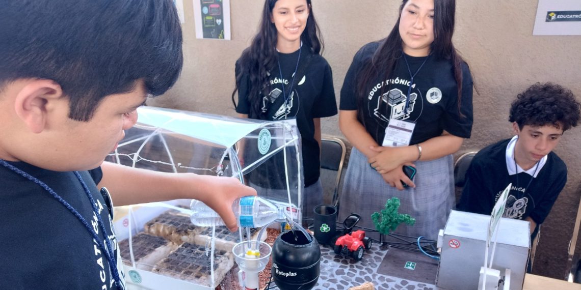 Invita SEC a participar en la Quinta Competencia Estatal de Robótica