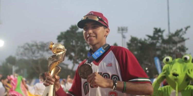 México, con el sonorense Carlos Parra como héroe, gana el cetro Panamericano de Softbol