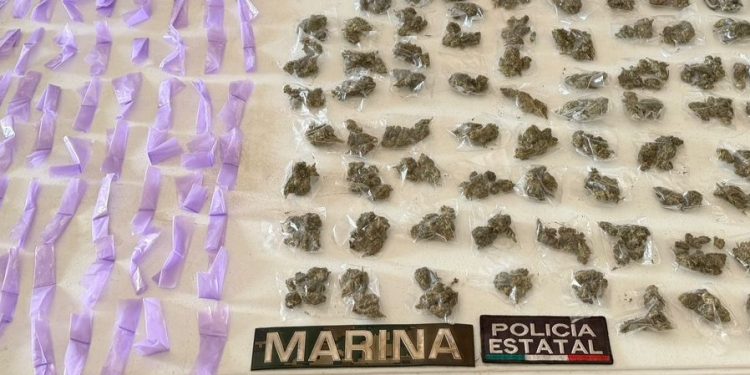 Fuerzas coordinadas de Policía Estatal y SEMAR aseguran 191 envoltorios de narcótico a menor en Cajeme